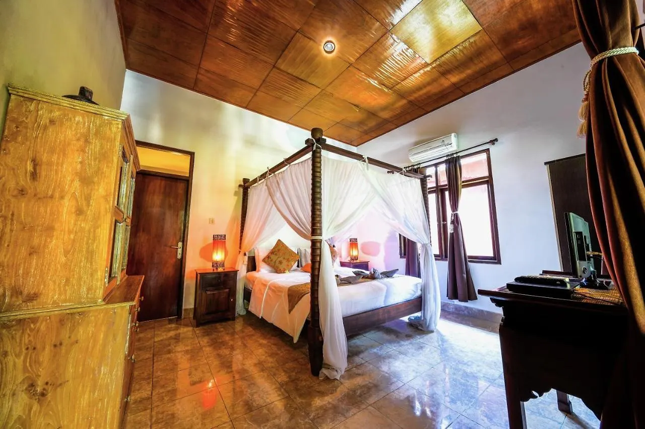 Villa Monti - Legian - Seminyak - Lovely 2 Bedroom Villa - Great Location !