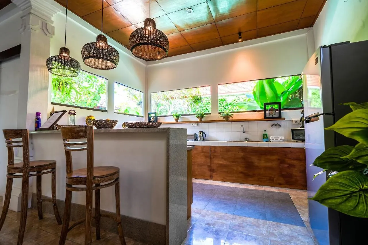 Villa Monti - Legian - Seminyak - Lovely 2 Bedroom Villa - Great Location !
